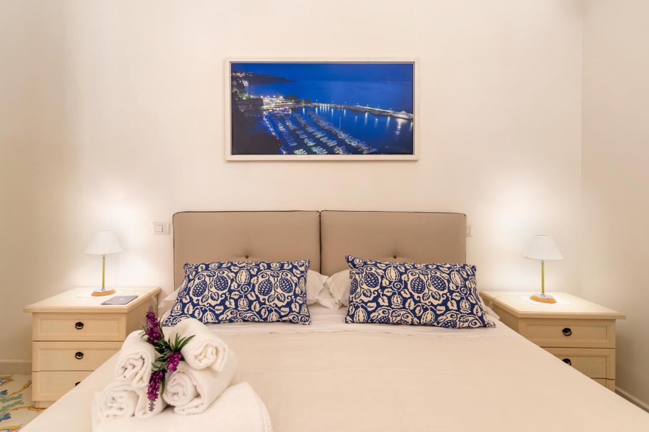 Comfy Apt 4 Sleeps Right In The Centre 소렌토 외부 사진
